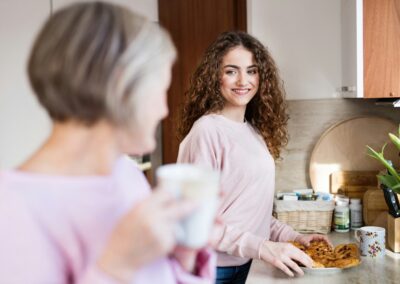 PART TIME POSITION: Fabulous Family Assistant Needed in the Mornings in Santa Monica Starting Mid-October!