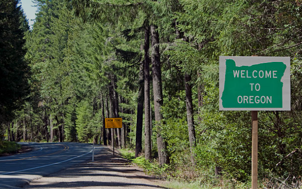 FULL TIME POSITION: Full-Time Career Nanny Needed in Lake Oswego, Oregon for Family of 5!
