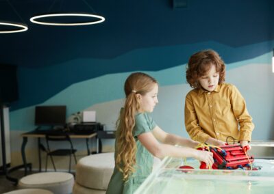 PART-TIME POSITION: Afternoon Mother’s Helper Needed in Santa Monica for Two Kids (9 + 11 Year Old), Starts ASAP!