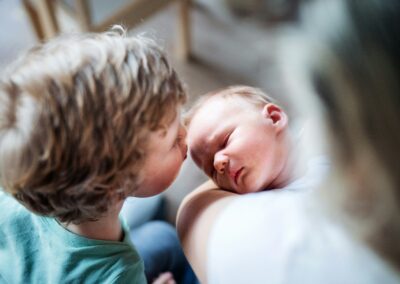 FULL-TIME POSITION: Cheerful & Engaged Career Nanny NEEDED in Sherman Oaks for Family of 4! $40-45/hr! Starts August 1st!