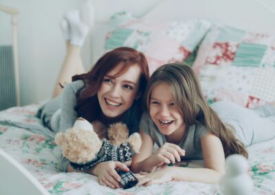 FULL TIME POSITION: Amazing Family Assistant/Nanny Needed in Brentwood for Family of 3!
