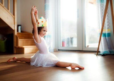 PART-TIME POSITION: Afternoon Nanny Needed for Wonderful Beverlywood Family! $35-$40/hr!