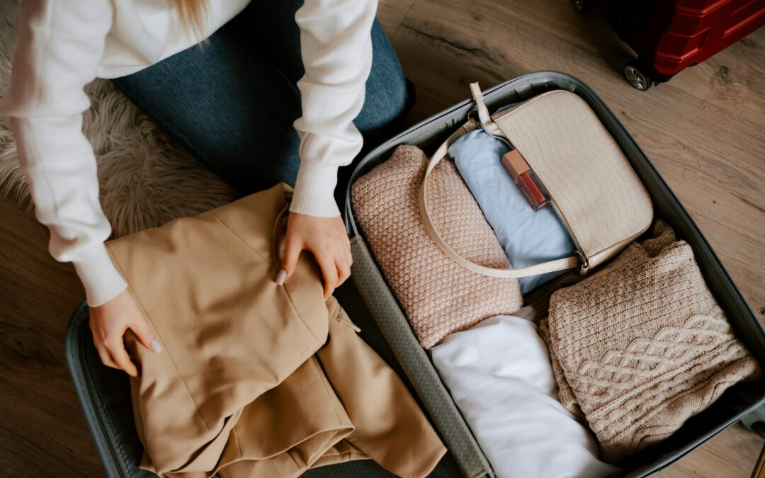 TEMPORARY POSITION: Wonderful Opportunity. Amazing Temporary Travel Nanny Needed December 7-January 9!